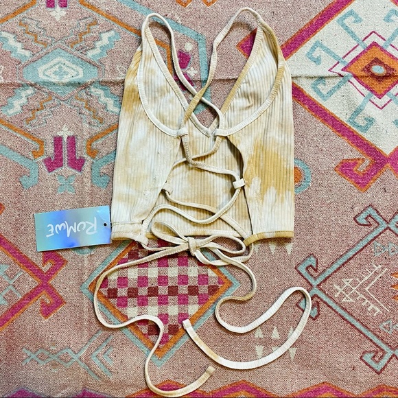 ROMWE Tie Dye Halter top NWT - Picture 2 of 3